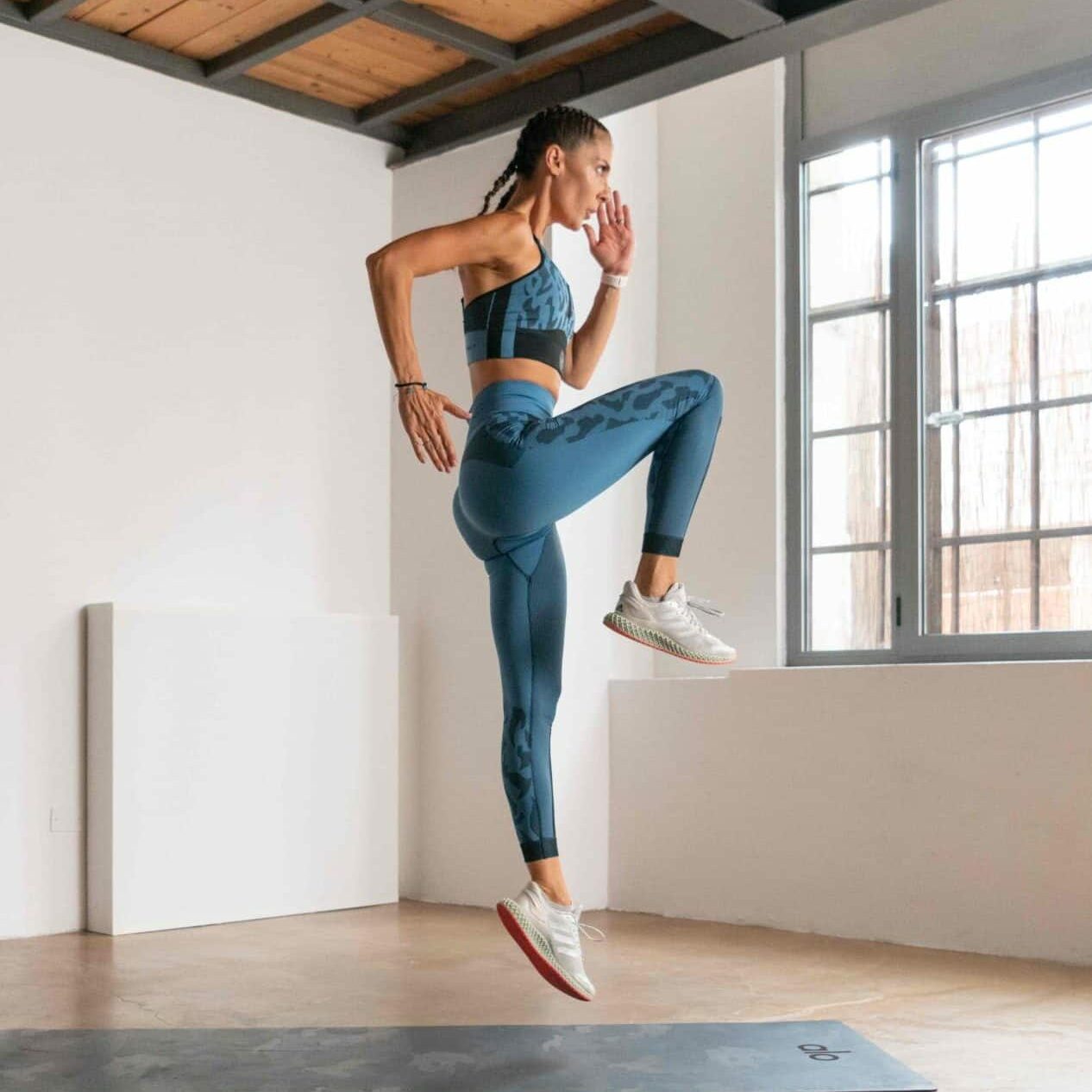 Classi live, ogni settimana: vivi il benessere in diretta.