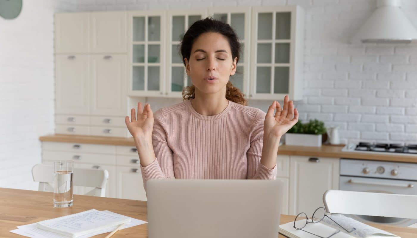 L’APPLICAZIONE DELLA MINDFULNESS NELLA RIDUZIONE DELLO STRESS